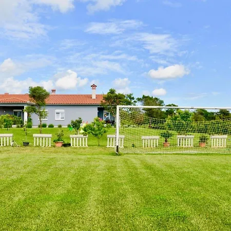 Ground Floor With Spacious Backyard Gasthuis 3*