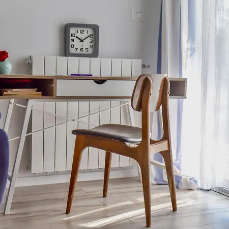 Ground Floor With Spacious Backyard 3*