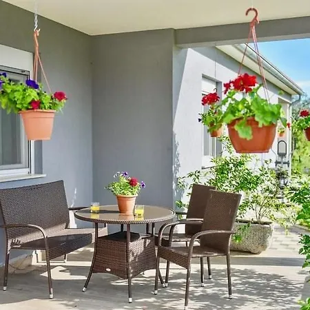 Vendégház Ground Floor With Spacious Backyard
